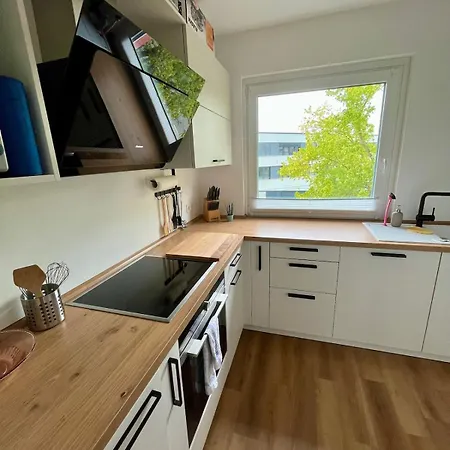 Schoene Mit Parkplatz & See- Und Waldnaehe Lejlighed *